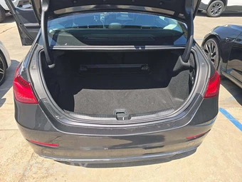 2022 Mercedes-Benz C 300 Sedan - miniatura 14
