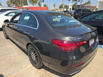 2022 Mercedes-Benz C 300 Sedan - miniatura 2