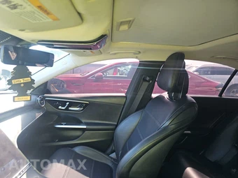 2022 Mercedes-Benz C 300 Sedan - miniatura 17