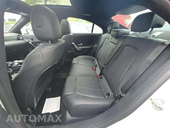 2022 Mercedes-Benz CLA 250 4MATIC - miniatura 13