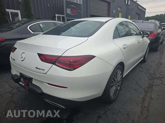 2022 Mercedes-Benz CLA 250 4MATIC - miniatura 3