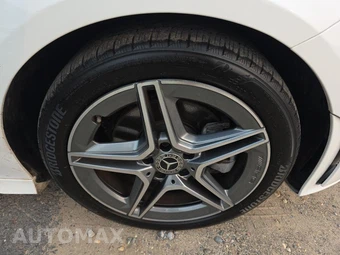 2022 Mercedes-Benz CLA 250 4MATIC - miniatura 9