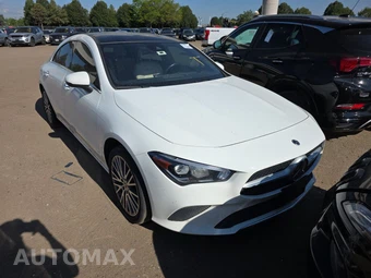 2022 Mercedes-Benz CLA 250 4MATIC - miniatura 3