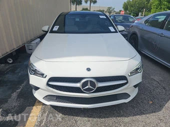 2022 Mercedes-Benz CLA 250 - miniatura 2