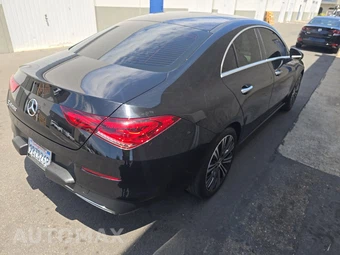 2022 Mercedes-Benz CLA 250 - miniatura 4