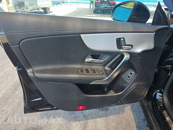 2022 Mercedes-Benz CLA 250 - miniatura 9