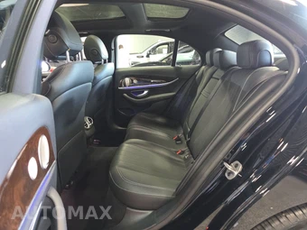 2022 Mercedes-Benz E 350 4MATIC Sedan - miniatura 13