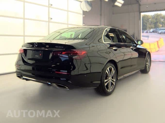 2022 Mercedes-Benz E 350 4MATIC Sedan - miniatura 4