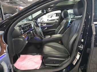2022 Mercedes-Benz E 350 4MATIC Sedan - miniatura 7