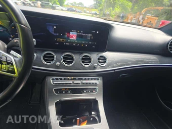 2022 Mercedes-Benz E 350 4MATIC Sedan - miniatura 10