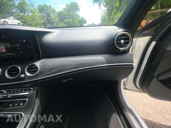 2022 Mercedes-Benz E 350 4MATIC Sedan - miniatura 19