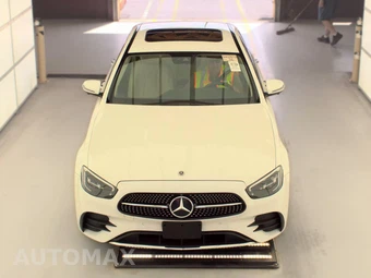 2022 Mercedes-Benz E 350 4MATIC Sedan - miniatura 2