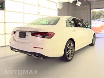2022 Mercedes-Benz E 350 4MATIC Sedan - miniatura 4