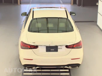 2022 Mercedes-Benz E 350 4MATIC Sedan - miniatura 5
