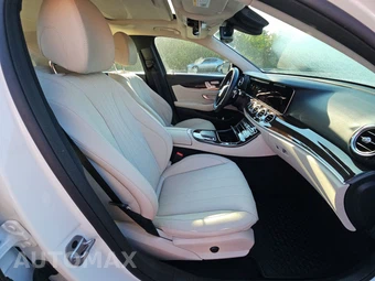 2022 Mercedes-Benz E 350 4MATIC Sedan - miniatura 8
