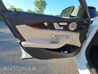2022 Mercedes-Benz E 350 4MATIC Sedan - miniatura 9