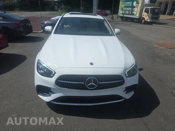 2022 Mercedes-Benz E 350 4MATIC Sedan – miniatura 2