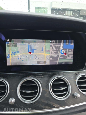 2022 Mercedes-Benz E 350 Sedan – miniatura 25