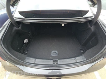 2022 Mercedes-Benz E 350 Sedan – miniatura 16