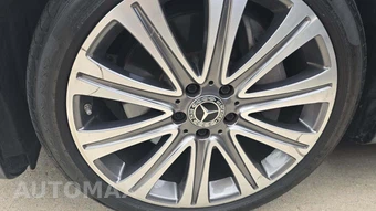 2022 Mercedes-Benz E 350 Sedan – miniatura 28