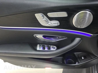 2022 Mercedes-Benz E 350 Sedan – miniatura 9