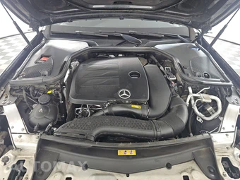 2022 Mercedes-Benz E 350 Sedan - miniatura 15