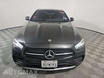 2022 Mercedes-Benz E 350 Sedan - miniatura 2