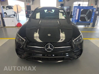 2022 Mercedes-Benz E 350 Sedan - miniatura 2