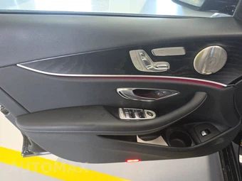 2022 Mercedes-Benz E 350 Sedan - miniatura 9
