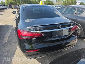 2022 Mercedes-Benz E 350 Sedan - miniatura 5