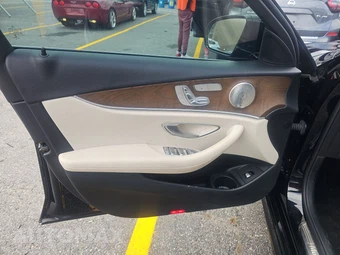 2022 Mercedes-Benz E 350 Sedan - miniatura 9