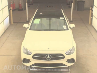 2022 Mercedes-Benz E 350 Sedan - miniatura 2