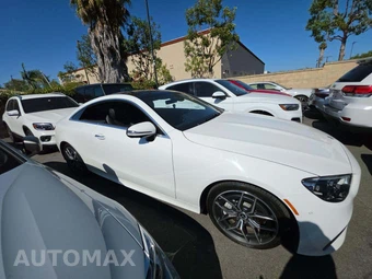 2022 Mercedes-Benz E 450 4MATIC Coupe - miniatura 4