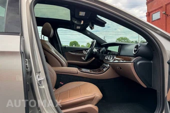 2022 Mercedes-Benz E 450 4MATIC Sedan - miniatura 11