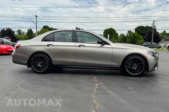 2022 Mercedes-Benz E 450 4MATIC Sedan - miniatura 2