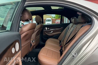 2022 Mercedes-Benz E 450 4MATIC Sedan - miniatura 21