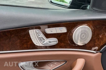 2022 Mercedes-Benz E 450 4MATIC Sedan - miniatura 26