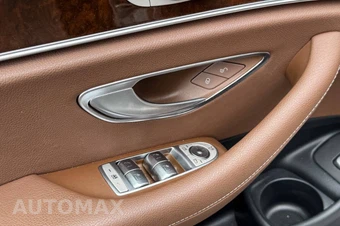 2022 Mercedes-Benz E 450 4MATIC Sedan - miniatura 27