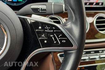 2022 Mercedes-Benz E 450 4MATIC Sedan - miniatura 30