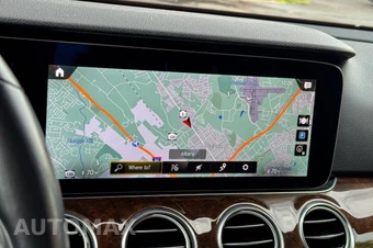 2022 Mercedes-Benz E 450 4MATIC Sedan - miniatura 31