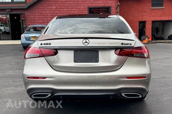2022 Mercedes-Benz E 450 4MATIC Sedan - miniatura 4