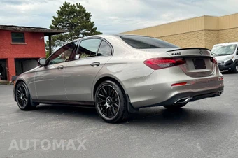 2022 Mercedes-Benz E 450 4MATIC Sedan - miniatura 5