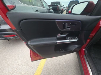 2022 Mercedes-Benz GLA 250 4MATIC - miniatura 9