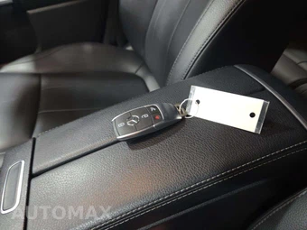 2022 Mercedes-Benz GLA 250 4MATIC – miniatura 8