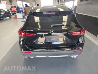 2022 Mercedes-Benz GLA 250 - miniatura 5
