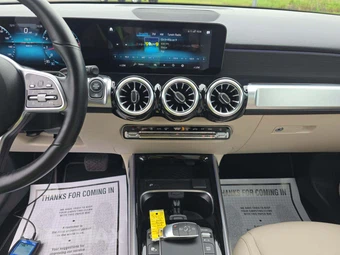 2022 Mercedes-Benz GLB 250 4MATIC - miniatura 10