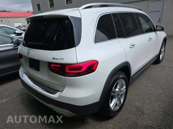 2022 Mercedes-Benz GLB 250 4MATIC - miniatura 3
