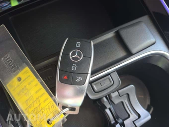 2022 Mercedes-Benz GLB 250 - miniatura 8