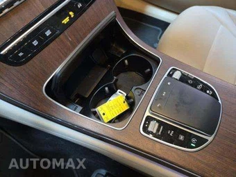2022 Mercedes-Benz GLC 300 4MATIC - miniatura 8