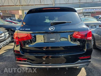2022 Mercedes-Benz GLC 300 4MATIC - miniatura 5